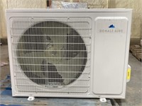 Fully Functional 18000 BTU W/Heat 220V Air Conditi