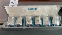 Towle - silver plated - salt & pepper shakers in