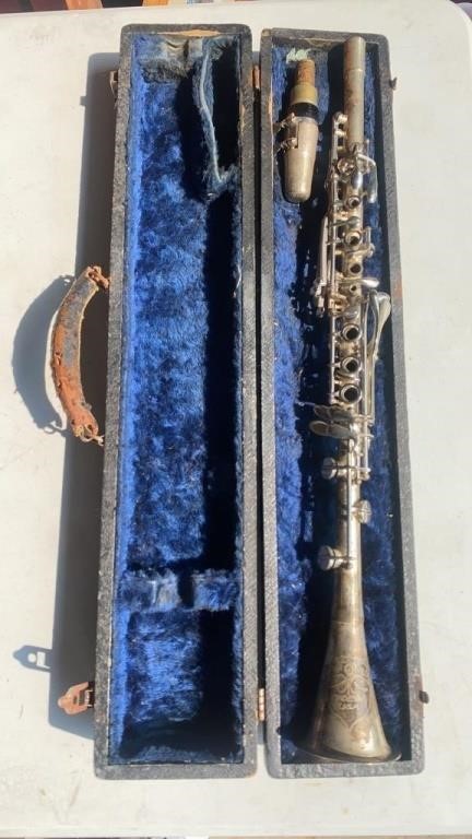 The Antique Baronet Metal Clarinet