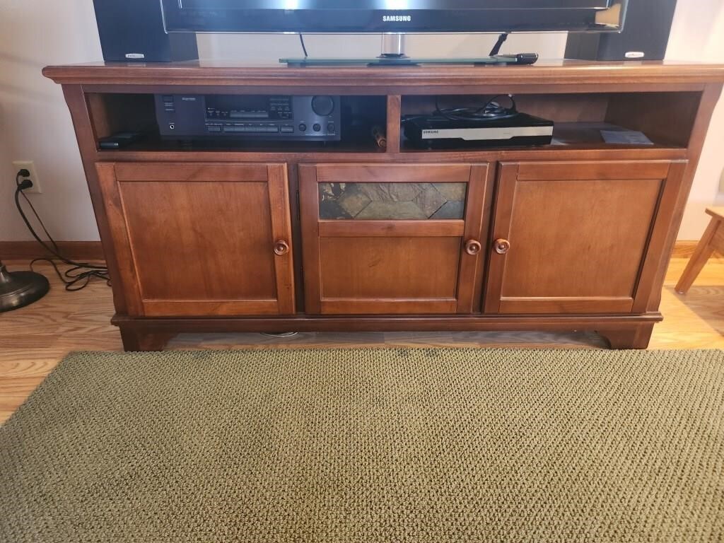 TV Entertainment Stand/Cabinet. Contents NOT