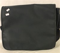 KENNETH COLE REACTION BRIEF CASE