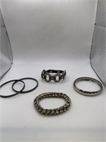 BRACELET LOT