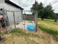 Dog kennel panels with gate