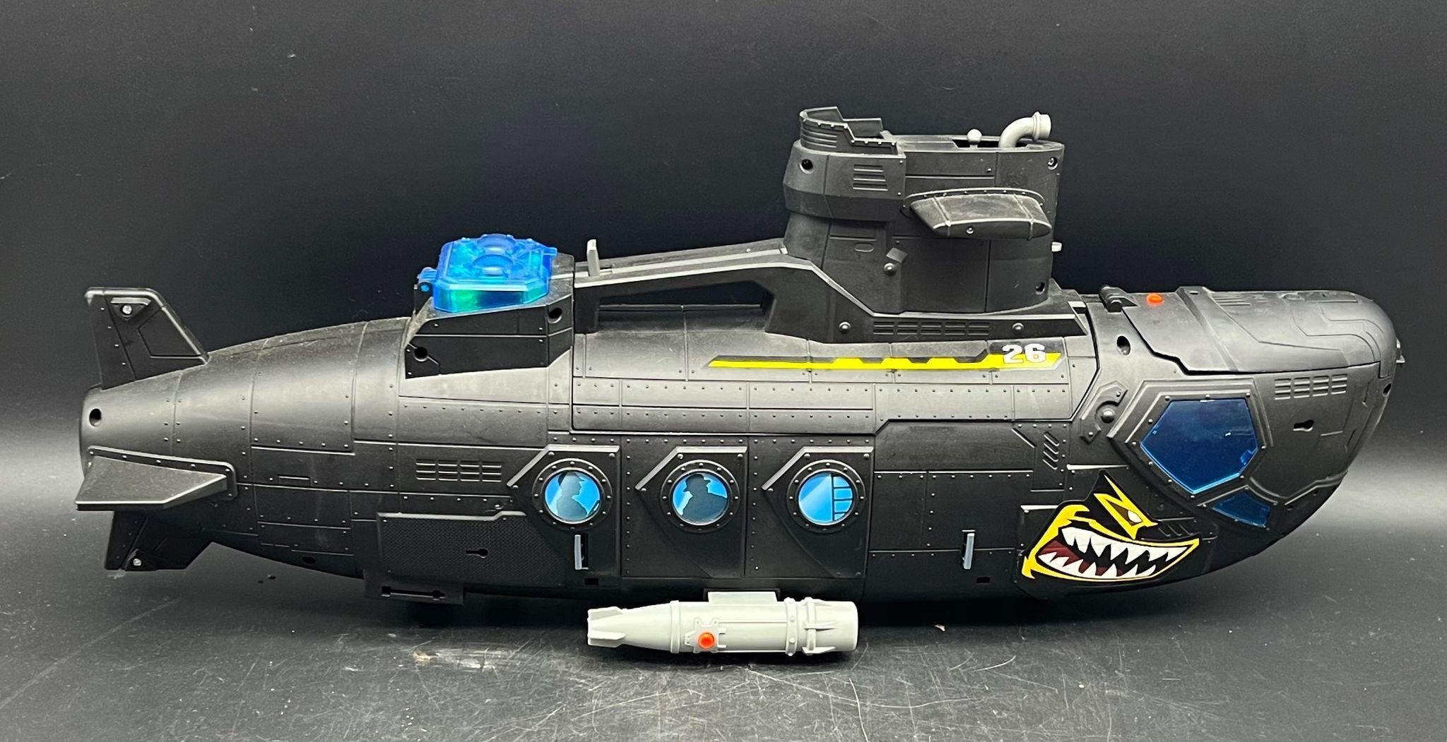 27" SOLDIER FORCE SUBMARINE w/ SHOOTING MISSLES
