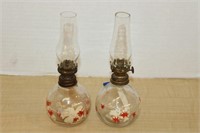 MATCHING PAIR OF VINTAGE MINIATURE OIL LAMPS