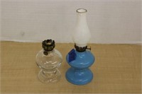 SELECTION OF VINTAGE MINIATURE OIL LAMPS