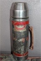 "UNO-VAC" STAINLEESS STEEL THERMOS