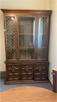 One piece hutch 47x16x78 bring help to load