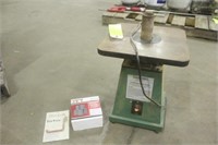 CENTRAL MACHINERY OSCILLATING SPINDLE SANDER,