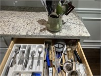 KITCHEN UTENSILS SILVERWARE