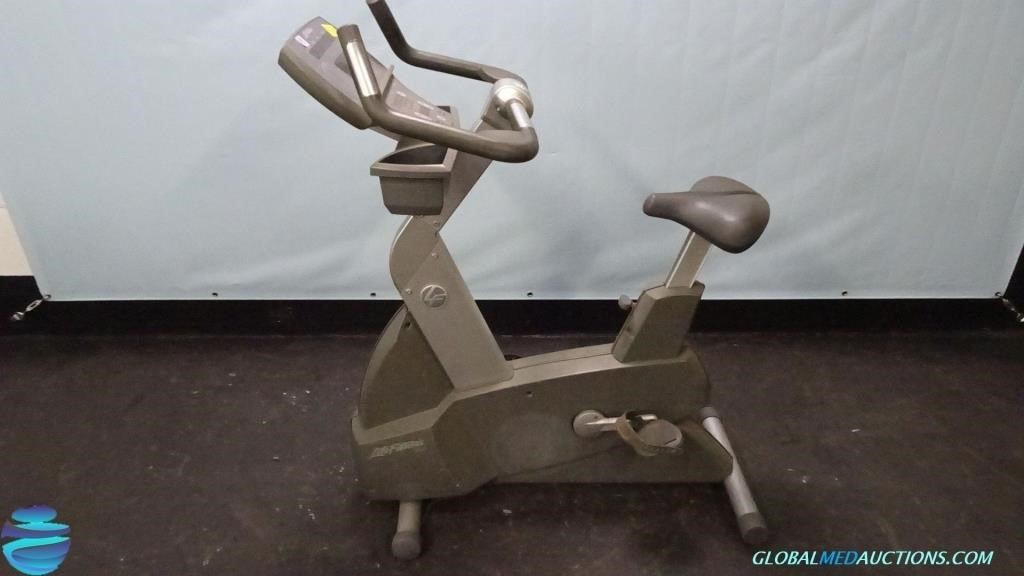 Life Fitness 95ci Upright Exercise Bike(50165565)