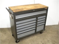 Gladiator 12 Drawer Tool Chest with Wheels & Key