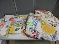 Bedspread with pillow shams