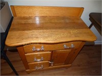 Oak wash stand on casters, w/glass handles,1 key,