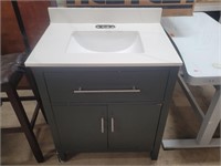 31" Single Bowl Bathroom Vanity W/Back Splash