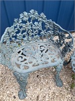 Wrought iron chair 22.5x13x27