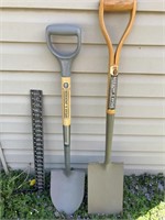 2 shovels like new