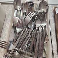 Oneida SS Flatware