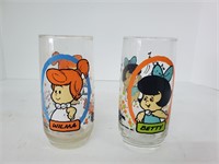 1986 Pizza Hut Flintstone glasses Betty & wilma