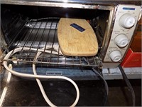 TOASTER OVEN, LIKE NEW