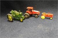 LOT OF SMALL TRACTORS