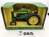 1/16 Scale -ERTL  John Deere 620 Tractor