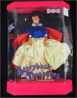 Vintage Fashion Corner 89520 Snow White Doll