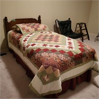 B241 Single bed with bedding