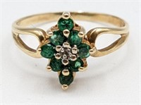 Ladies 10K Yellow Gold Emerald Cocktail Ring