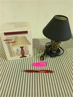 2 decorative mini lamps