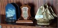 C/I BRASS AND WOOD BOOK ENDS