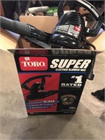 Toro electric blower - Like New