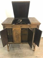 Brunswick Valencia Cabinet Phonograph