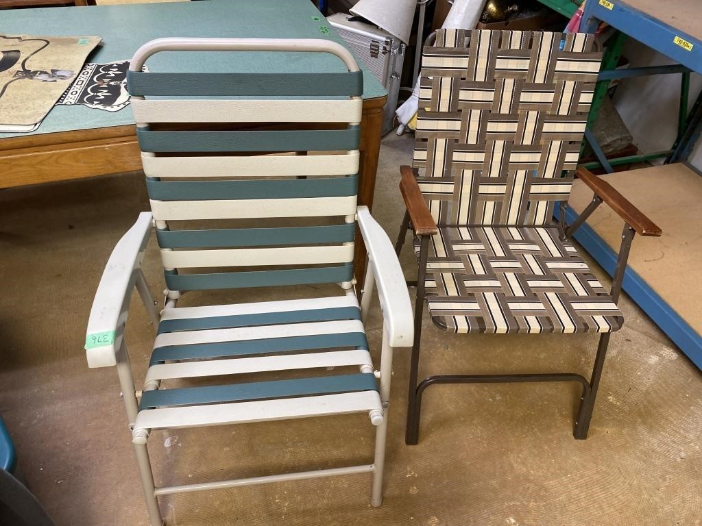 2 Folding web lawn chairs