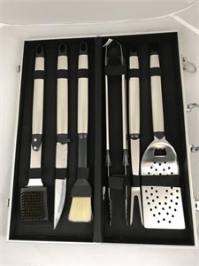 Modelo Grill Master Cooking Utensils in Case