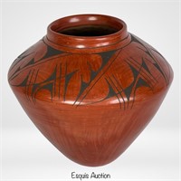 Mata Ortiz Art Pottery Pod/ Vase by Manuel Corona