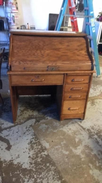 Roll top vintage desk 44 inches