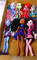 Lot of 7 Bratz / Monster High Dolls