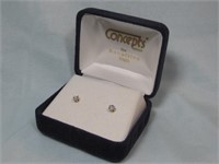 10kt Gold Earrings W/Lab Diamonds