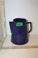 Graniteware Coffee Pot     no lid