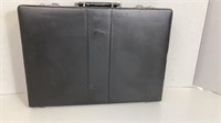 Solo Briefcase Black Leather