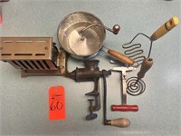 Vintage 00 Universal sausage grinder