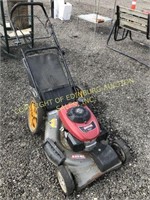 BLACK MAX GCV 190 HONDA PUSH MOWER