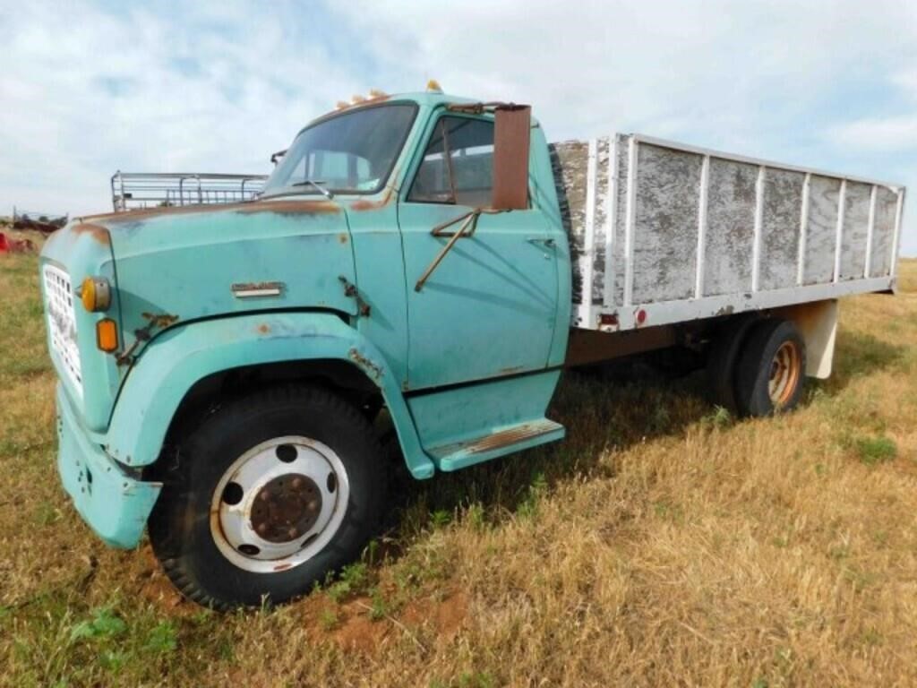 1969 GMC 2 Ton Grain Truck 4500