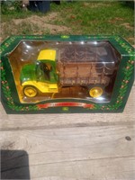 John deer truck