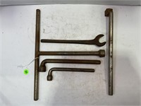 LOT OF 5 VINTAGE FORD WRENCHES