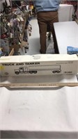Ertl truck and tanker scale 1/23