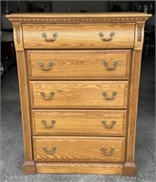 Bassett dresser 37x18x49