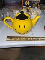 Waechtersbach Germany Smiley teapot