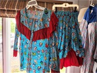 3 XSmall blouse and skirts sets. Western Style/